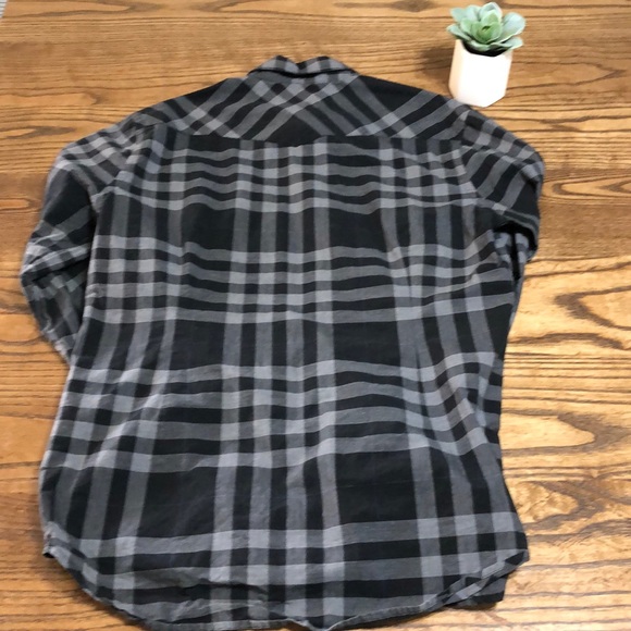 Men’s Express fitted button down - Picture 4 of 7